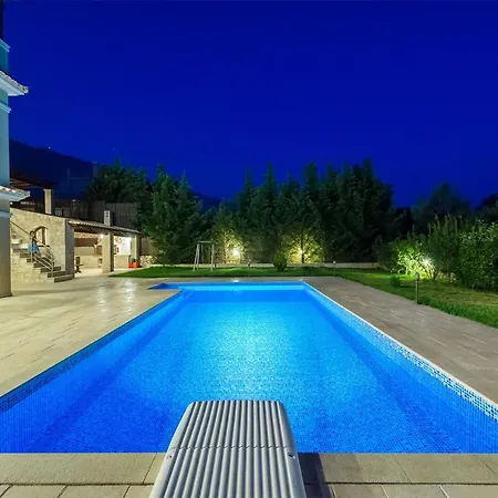 Villa Aspa's Verde Palazzo - Tranquil&Secluded *