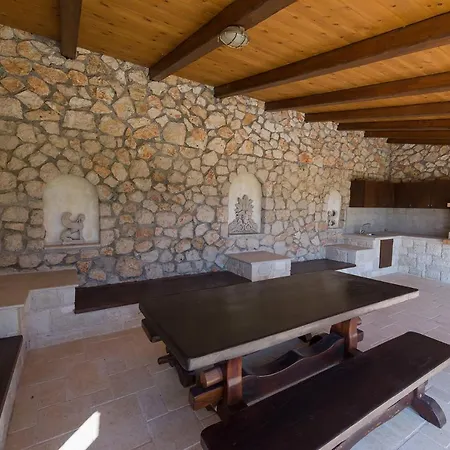 Villa Aspa'S Verde Palazzo - Tranquil And Secluded *