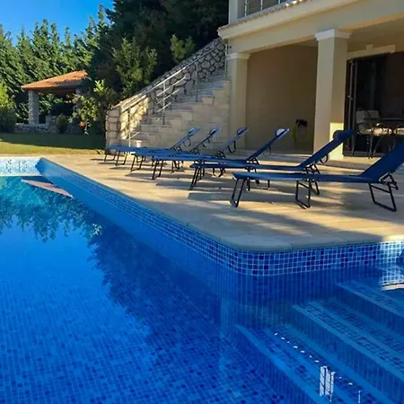 Villa Aspa's Verde Palazzo - Tranquil&Secluded